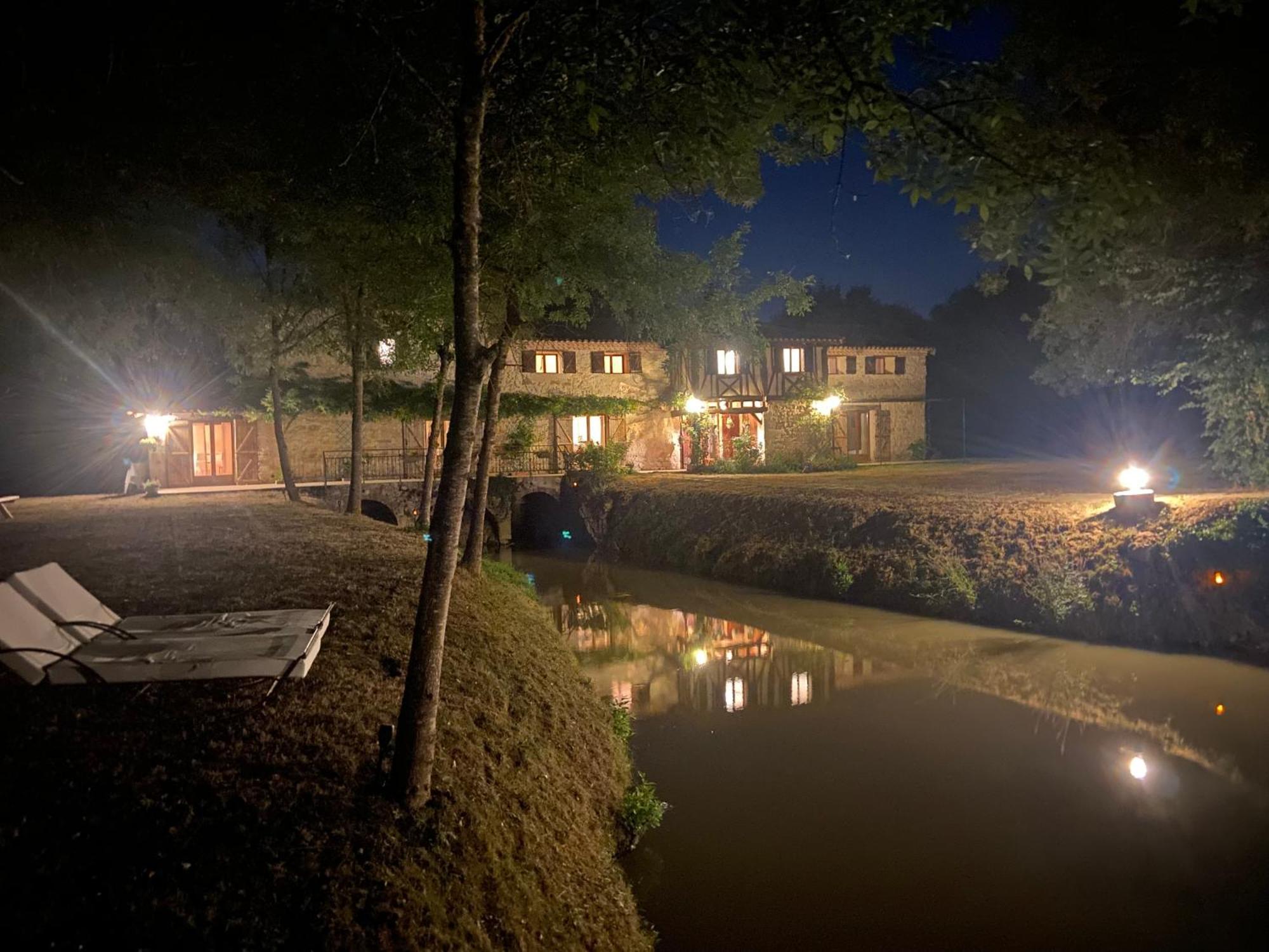 Gite Le Moulin Samsara Homps  Εξωτερικό φωτογραφία