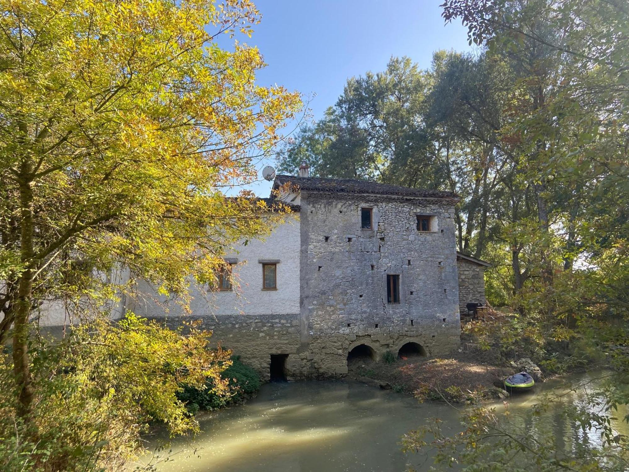 Gite Le Moulin Samsara Homps  Εξωτερικό φωτογραφία